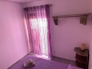 2 chambres, lit parapluie, Wi-Fi, draps fournis