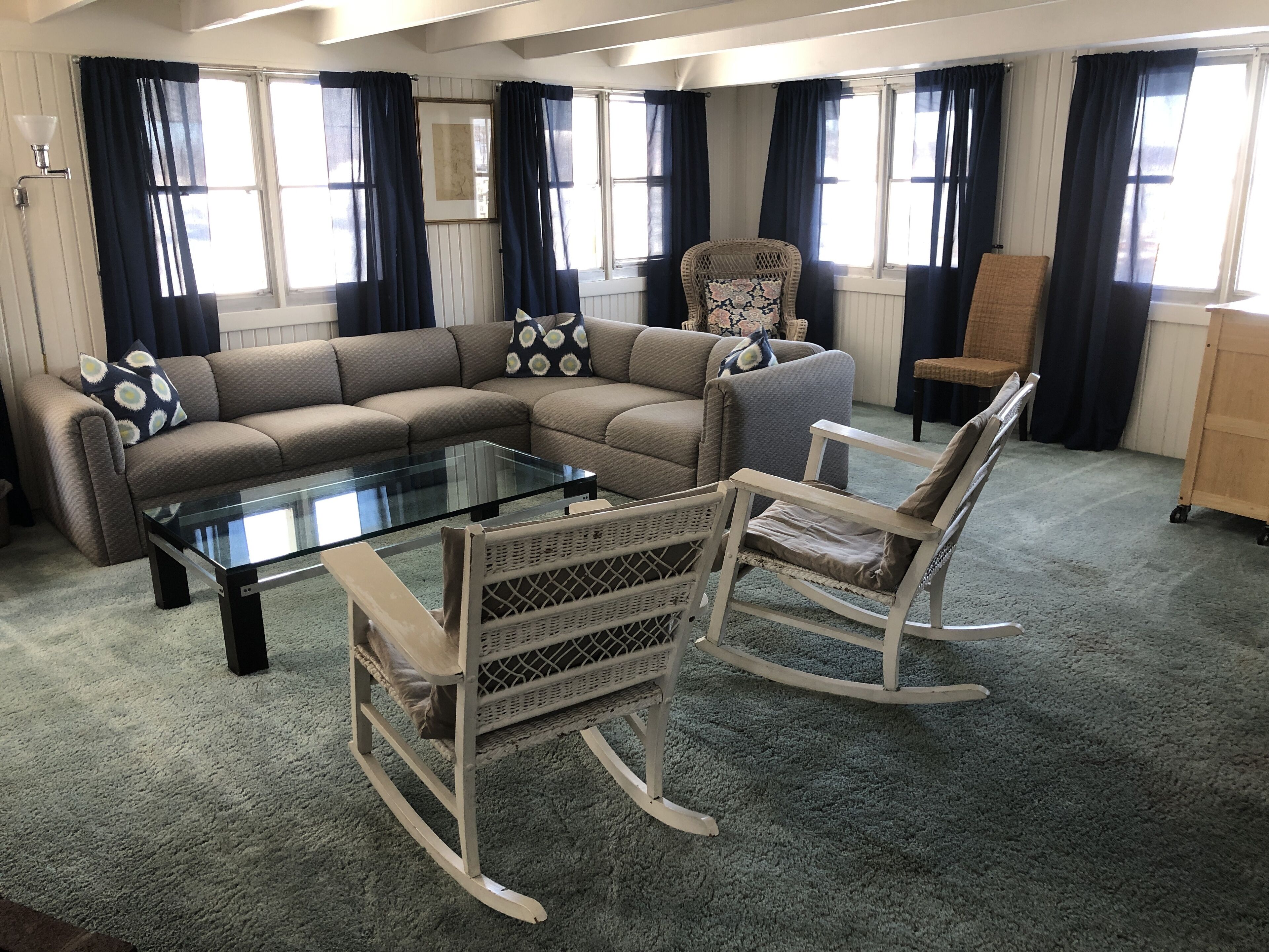 Upstairs family room + Twin bedroom
