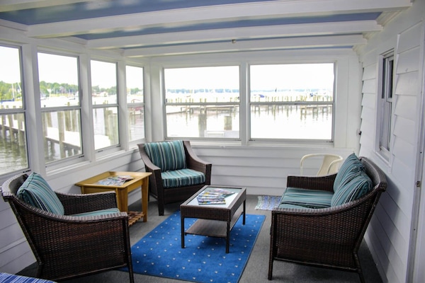 Screened-in porch