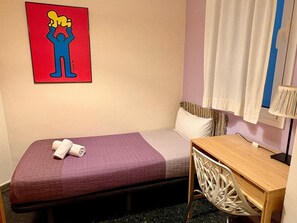 3 bedrooms, iron/ironing board, travel crib, free WiFi