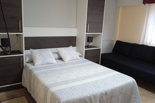 1 soverom, strykejern/-brett, reiseseng for barn og wi-fi (inkludert)