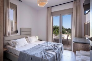 3 عدّة غرف نوم ومكواة/لوح كي وسرير سفر وواي فاي مجانًا