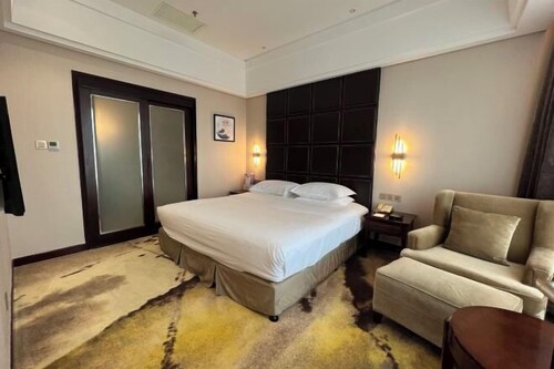 Zhuozheng International Hotel