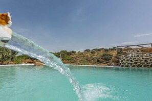 Outdoor pool - El Ventorrillo Cottage, in Morón de la Frontera (Moron De La Frontera)
