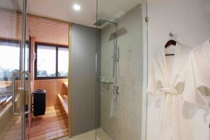 Separate tub and shower, jetted tub, hair dryer, towels