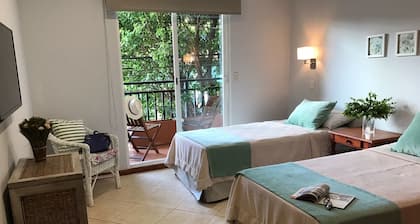 Flora Apartments