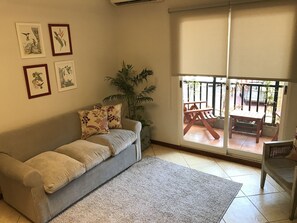 Leilighet – city, 2 soverom, balkong, byutsikt (ORQUIDEA) | Oppholdsområde | Flatskjerm-TV