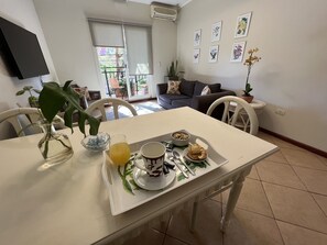 Télévision à écran plat