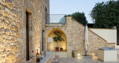 Villa Begonia with private pool and tennis court