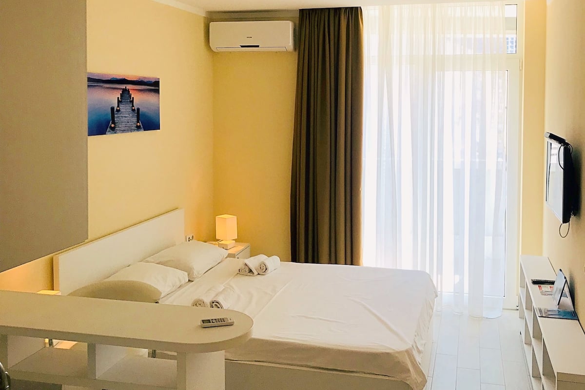 Estúdio | Opções para refeição no quarto