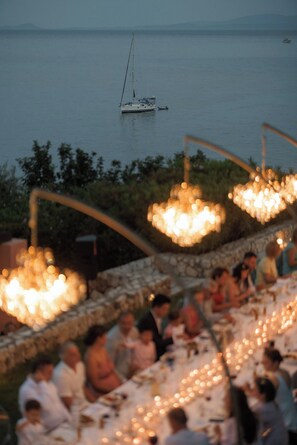 Outdoor banquet area - Villa Brio complex_Villa 4:Your Balcony on the Ionian Sea! Direct access to sea! (Skala)