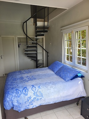 3 bedrooms, in-room safe, iron/ironing board, travel crib