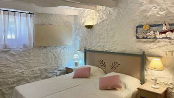 2 habitaciones, tabla de planchar con plancha y wifi gratis