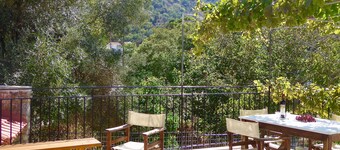 Country house near SPILI with peaceful garden, orange trees and jacuzzi