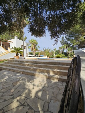 Enceinte de lâhĂ©bergement