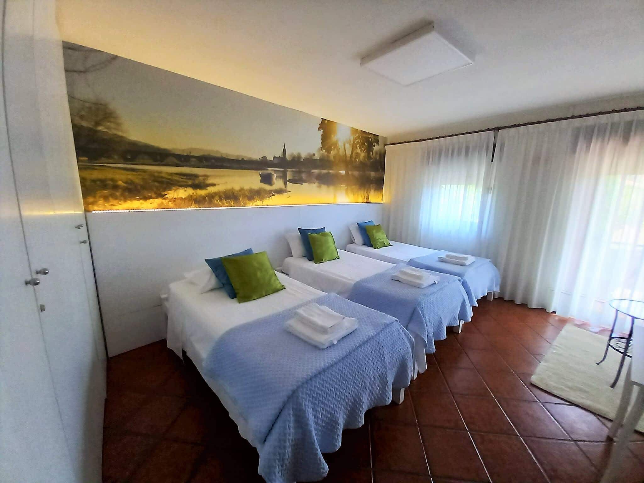 6 dormitorios, escritorio, wifi gratis