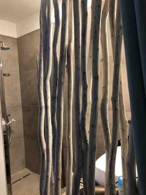Badewanne, Haartrockner