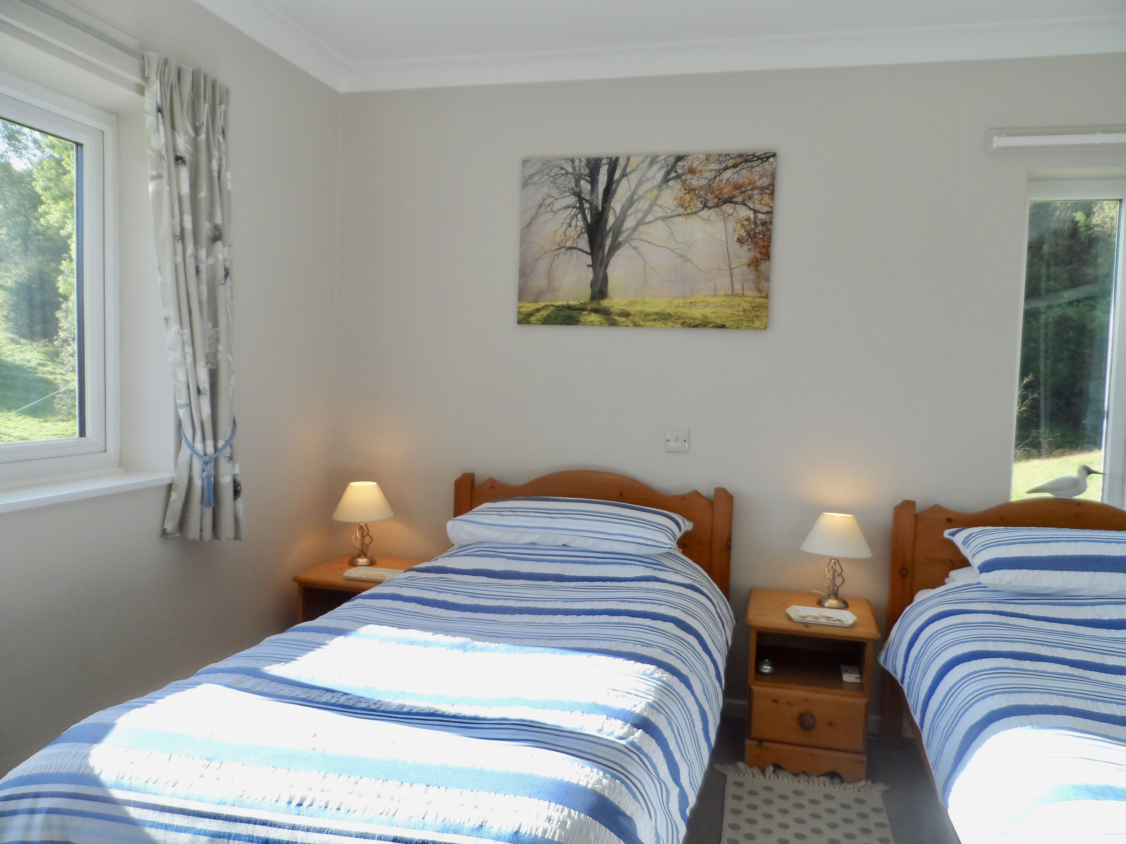 Surrounded by meadows, super views, log fire, great walking!  Alton Towers 12km