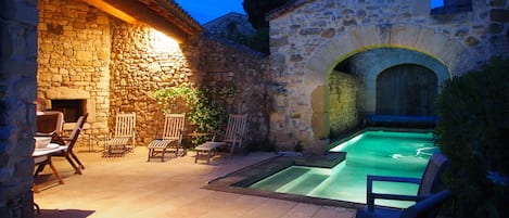 Pool | Outdoor pool, a heated pool, pool loungers