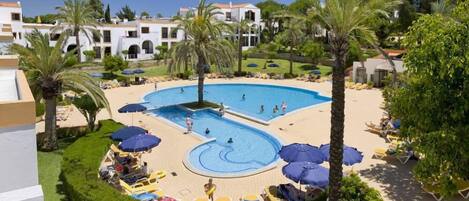 Innenpool, Außenpool