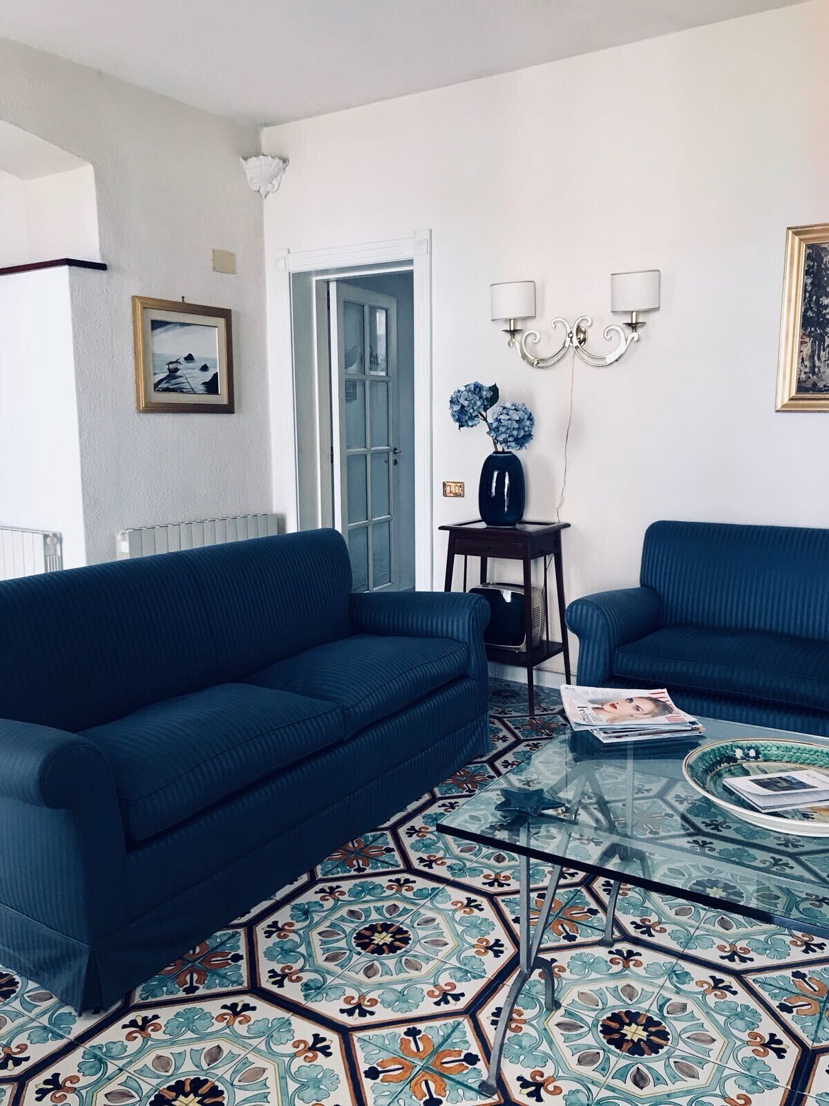 VILLA DEL POMOGRANO ON THE SEA WITH GARDEN