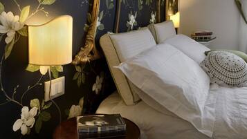 1 quarto, escrivaninha, Wi-Fi, roupa de cama