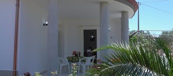 QUIET VILLA WITH 2500 SQM. FENCED GARDEN
