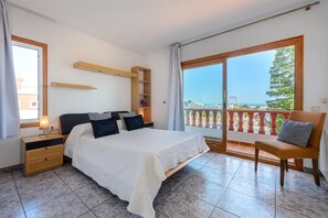 4 slaapkamers, een kluis op de kamer, gratis wifi, beddengoed