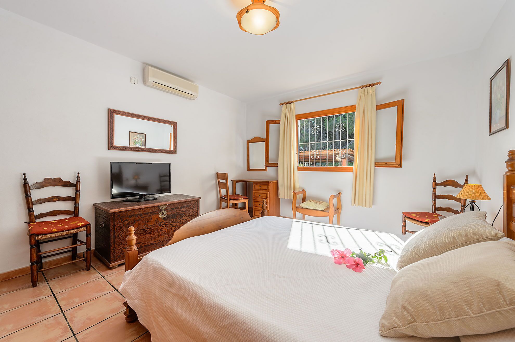 Villa Can Turrent - Two Bedroom Villa, Sleeps 4