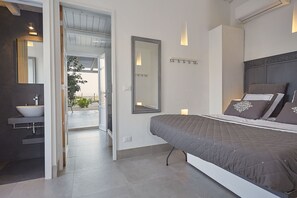 2 chambres, matelas mémoire de forme, coffres-forts dans les chambres