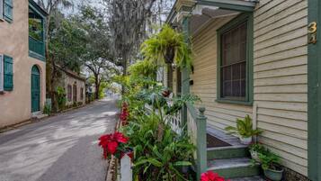 House, Multiple Beds (Little San Felipe Cottage) | Front of property