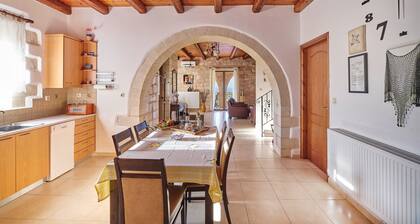 Piscina privada ★ villa de piedra ★ vista al mar