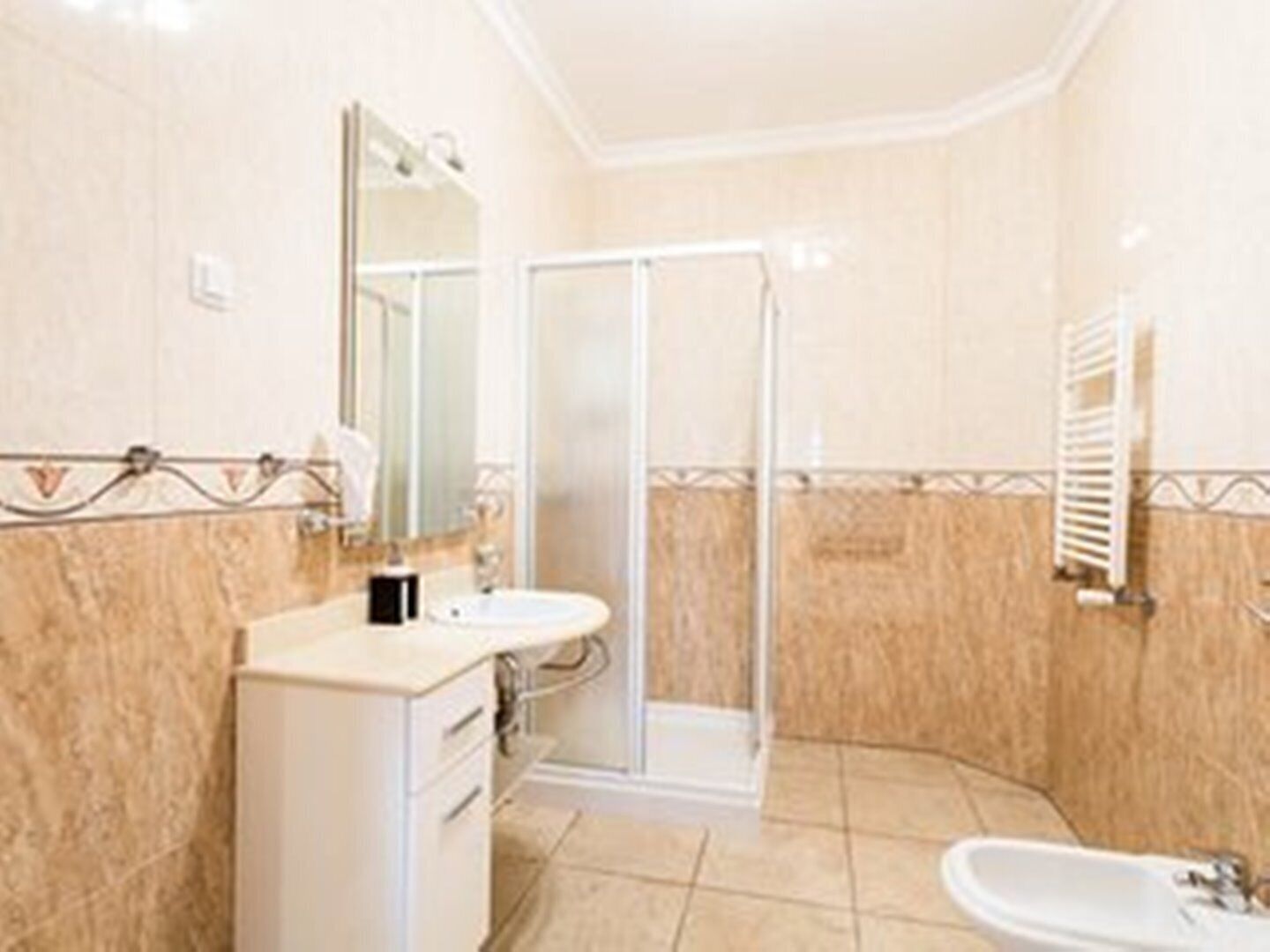 Bathroom with Walk-in Shower
