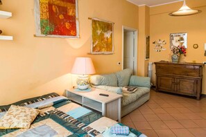 2 Schlafzimmer, Bügeleisen/Bügelbrett, Reisekinderbett, kostenloses WLAN