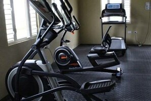 Fitness facility - Savannah's Place is a Two (2) Bedroom Two (2) Bathroom house in a gated community (Ocho Rios)