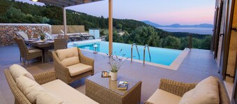 Euphoria Retreat Villa - Luxury Stone built villa Nr Fiscardo