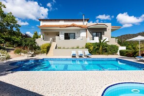 Alberca al aire libre 