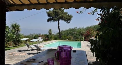 New 2 bed villa with large panoramic pool 40min to beaches