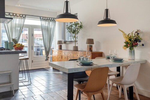 Wijkiki Beach House - Knus strandhuis aan de Noordzee, honden welkom