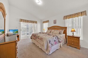 4 Schlafzimmer, Zimmersafe, Bügeleisen/Bügelbrett, kostenloses WLAN