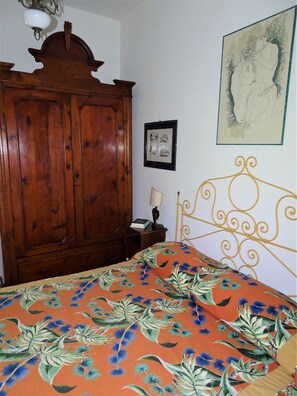 4 dormitorios, tabla de planchar con plancha, wifi y ropa de cama