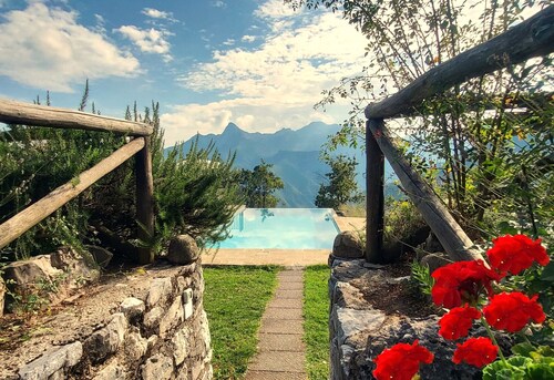 Fabulous Spectacularly Located Romantic Cottage With Private Infinity Pool