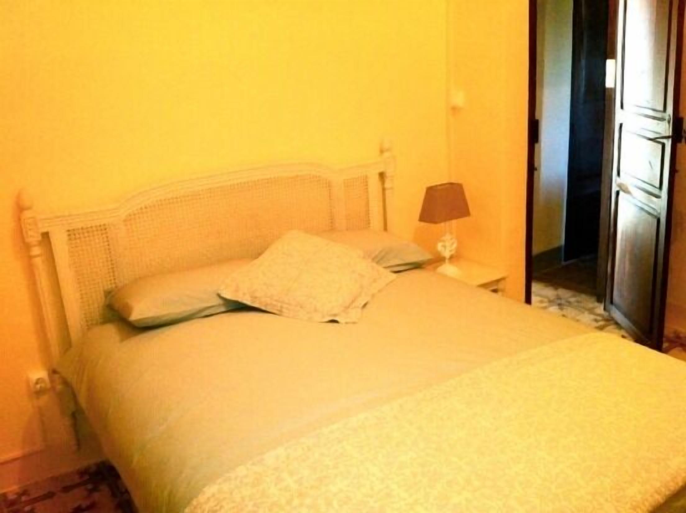 House of Serratella for 19 people