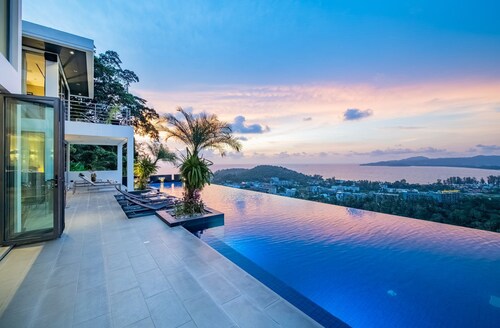 Villa Zamani ultra-elite vacation homes for rent...