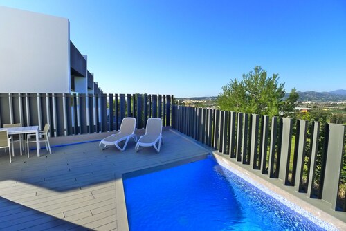 Nº43-Luxury Corner Townhouse - Surplombant le parcours de golf - WIFI-Pool-A / C-R1284