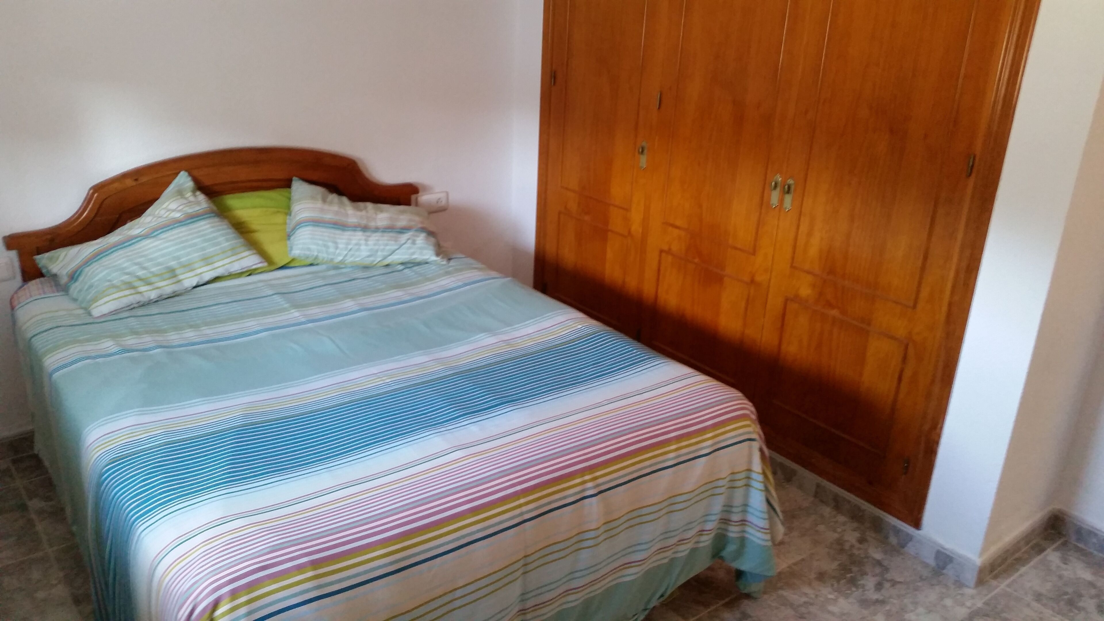 3 chambres, Wi-Fi gratuit, draps fournis