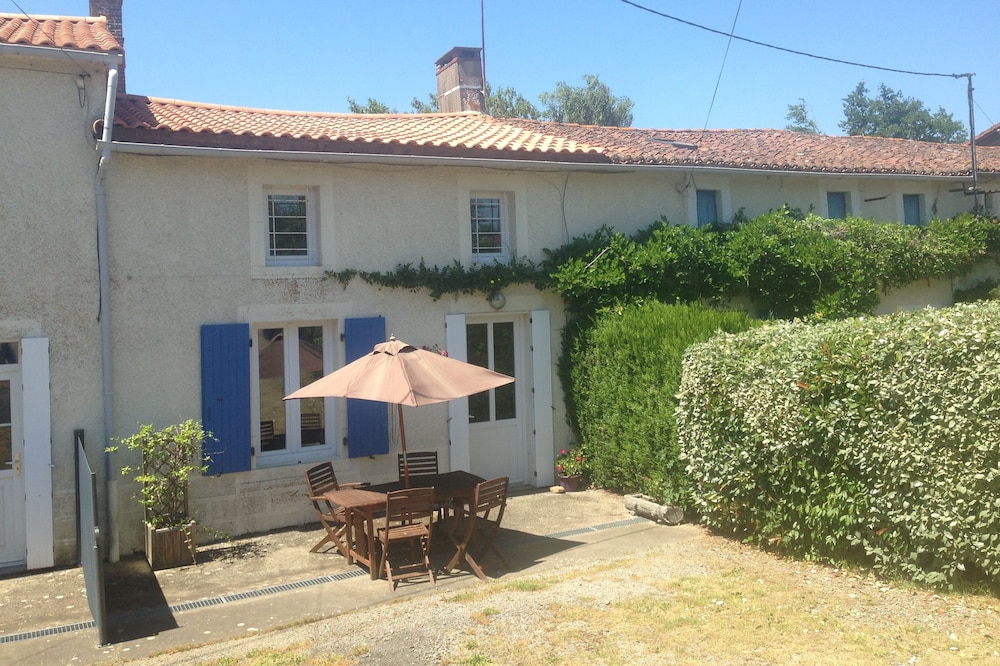 Les Gites de la Bodiniere - 1 of 3 Rural gites complex