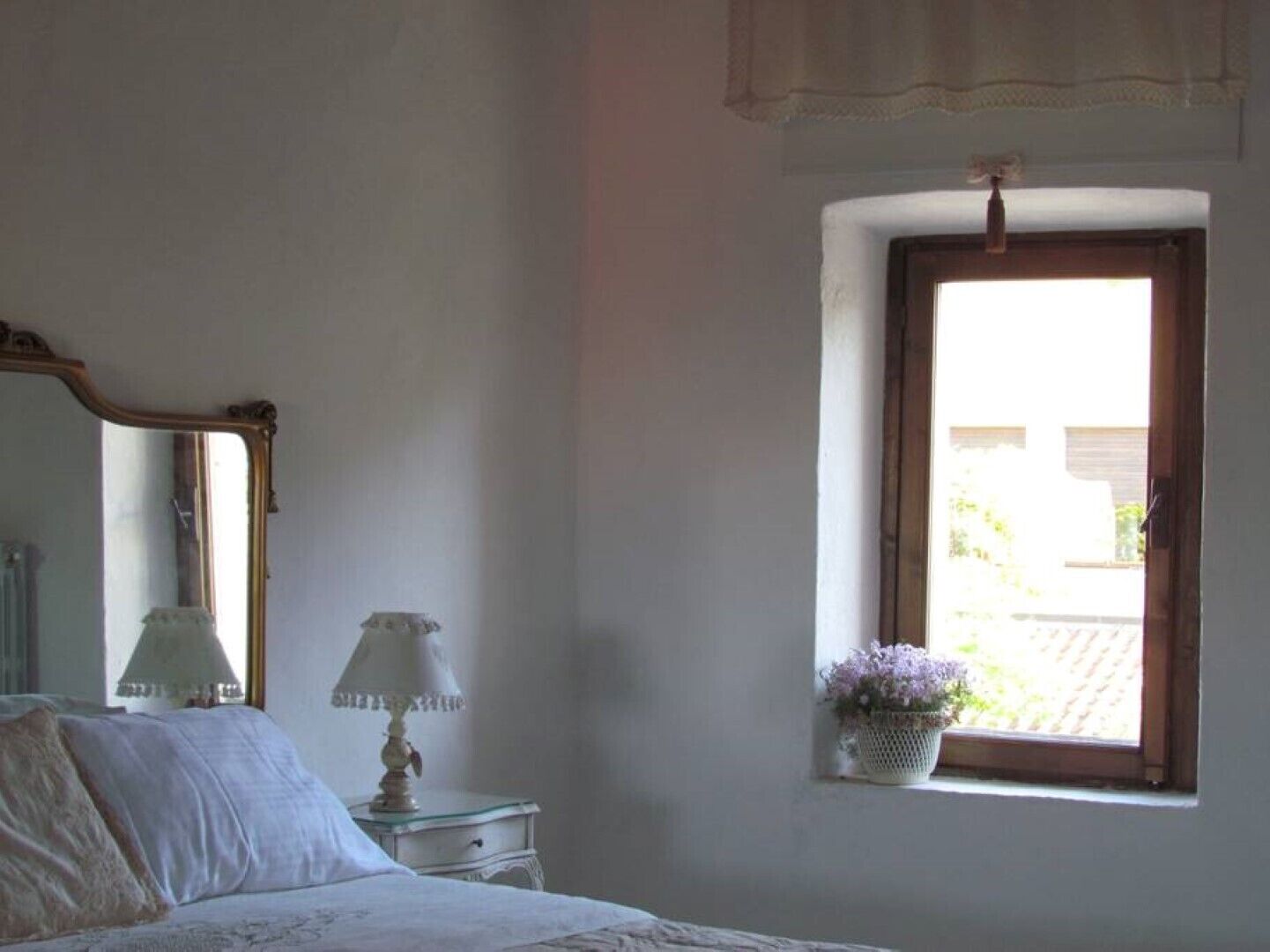 Between Ancient Walls. An oasis of relaxation