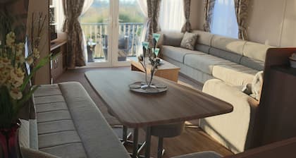 "SNOWDONIA RETREAT" holiday home in Snowdonia National park..