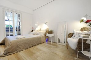 1 slaapkamer, een bureau, een strijkplank/strijkijzer, gratis wifi